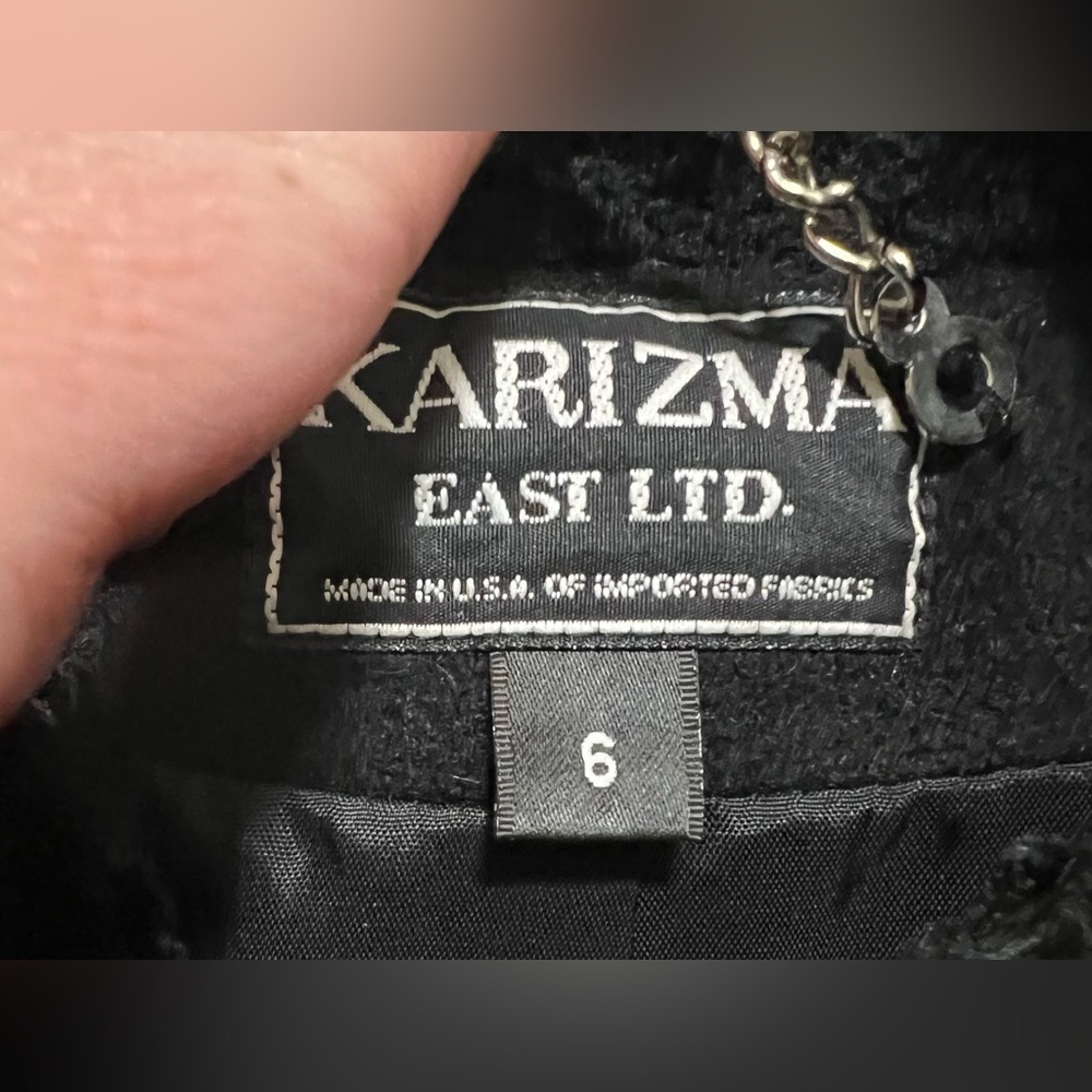 VINTAGE Karizma Long Black Wool Coat Cape Faux Fur Trim Gold Button Classic 70’s - Picture 8 of 16
